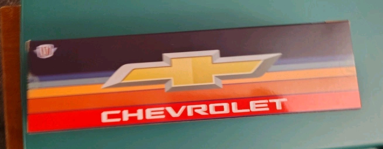 M2 Chevrolet 1975 Cheyenne Super 30 & 1978 C10 Silverado Squarebody Hauler Set