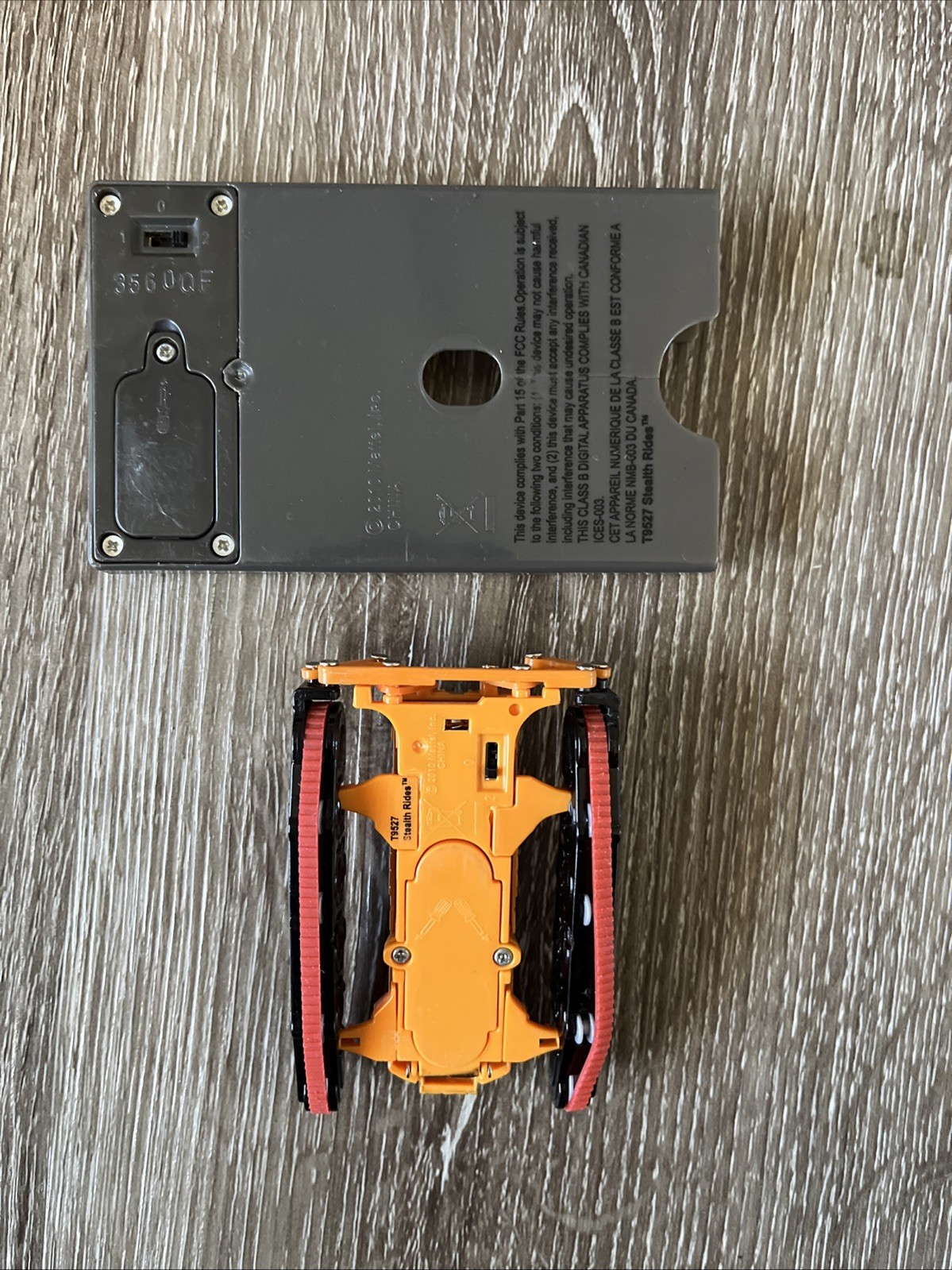 Mattel T9529 2010 Hot Wheels RC Stealth Rides Power Tread Tank Not Tested
