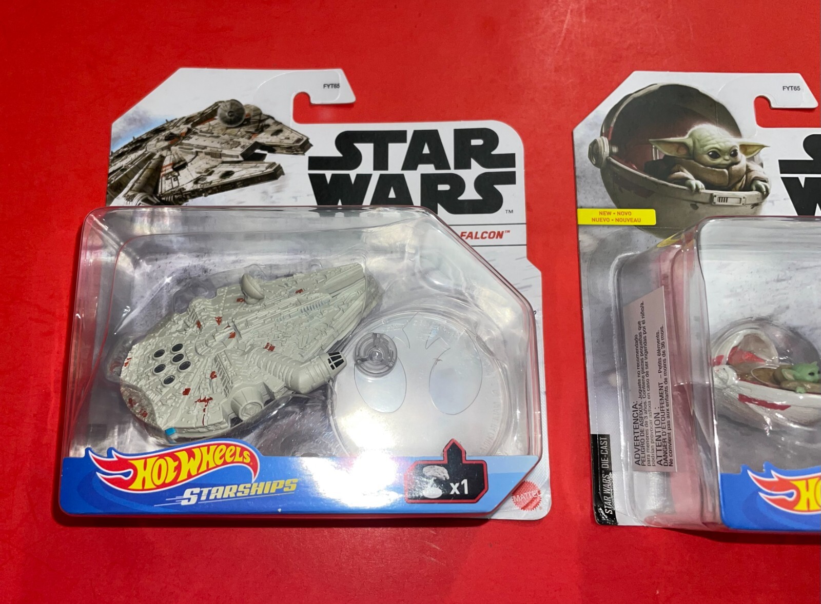 HOT WHEELS STAR WARS MADALORIAN CHILD HOVER PRAM & MILLENNIUM FALCON Disney