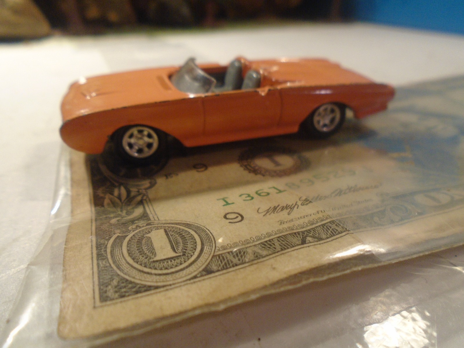 JHONNY LIGHTING 1/64 SCALE No 557 1997 ISSUE 1962 THUNDERBIRD CONV 1-187-1