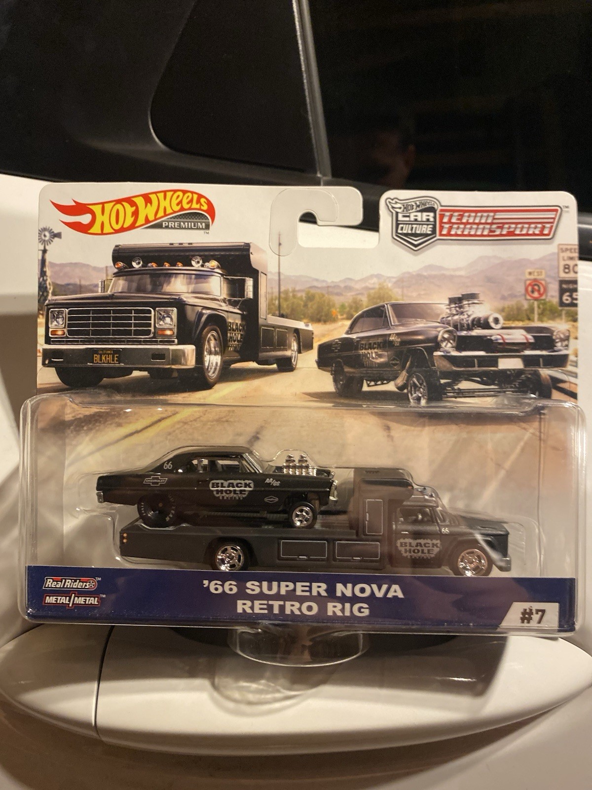 Hot Wheels Team Transport ‘66 Nova Retro Rig