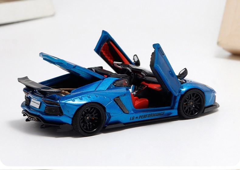 RM 1:64 Blue Aventador LP700-4 Sports Model Diecast Metal Car