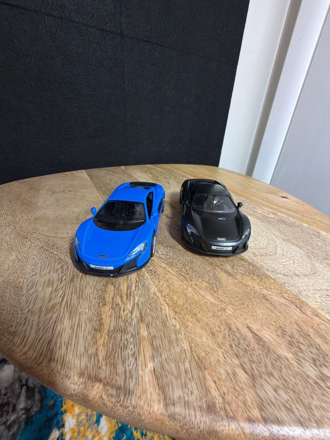 RMZ City 1:36 Scale McLaren 650S Diecast Model Cars – Set of 2 (Blue and Black)
