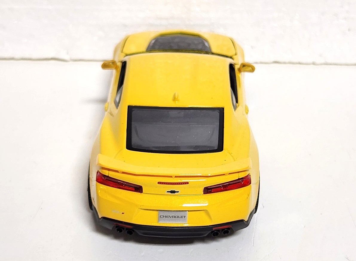 Yellow Diecast 2017 Chevy Camaro ZL1 1:24 Scale – Maisto Special Edition