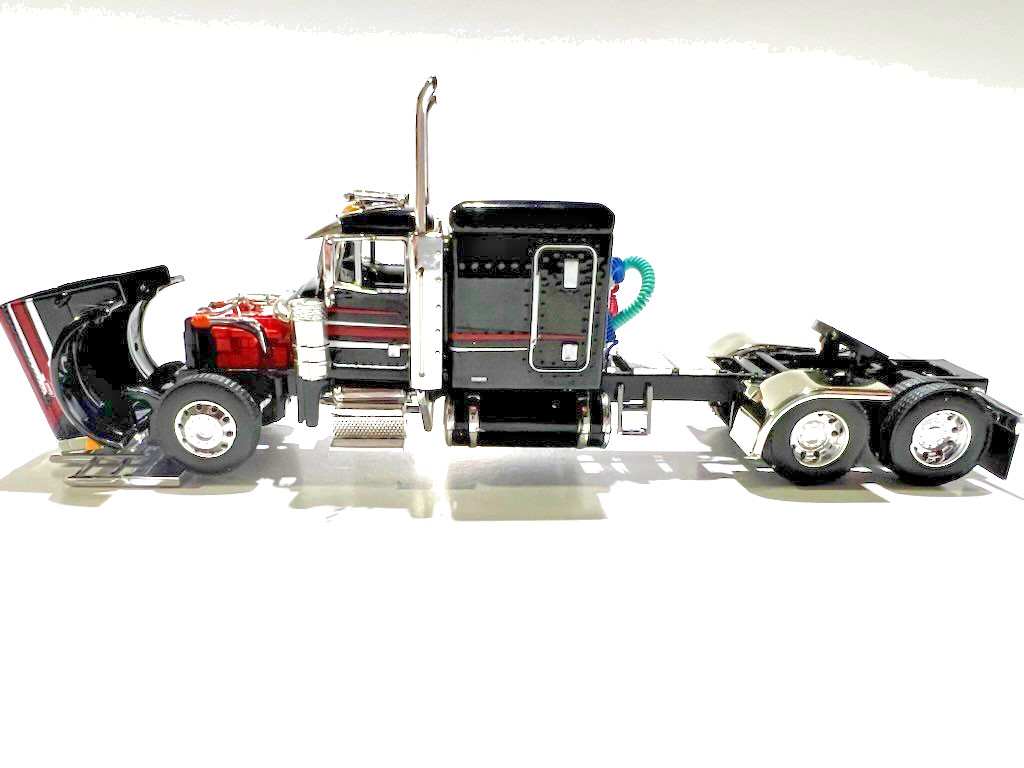 DCP / FIRST GEAR 1/64 SCALE 389 PETERBILT FLAT TOP BLACK RED & SILVER STRIPE