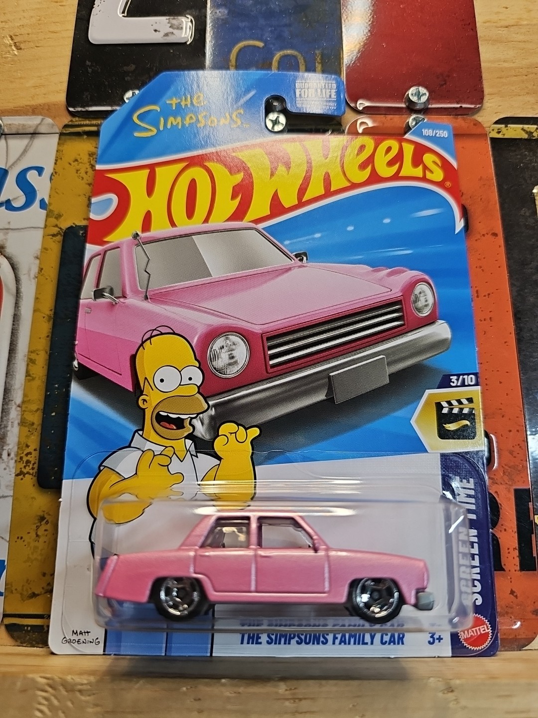 Hot Wheels The Simpsons Family Car Pink 108/250