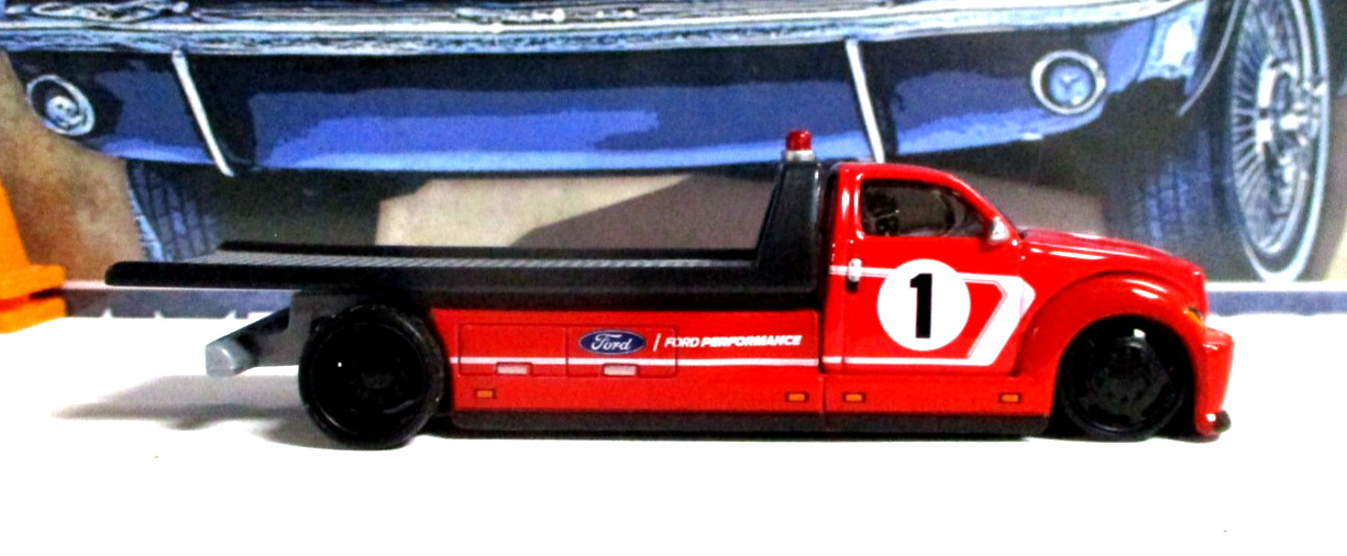 Maisto Design Elite Flatbed Transport New/Loose Metal/Plastic Rubber Tires!