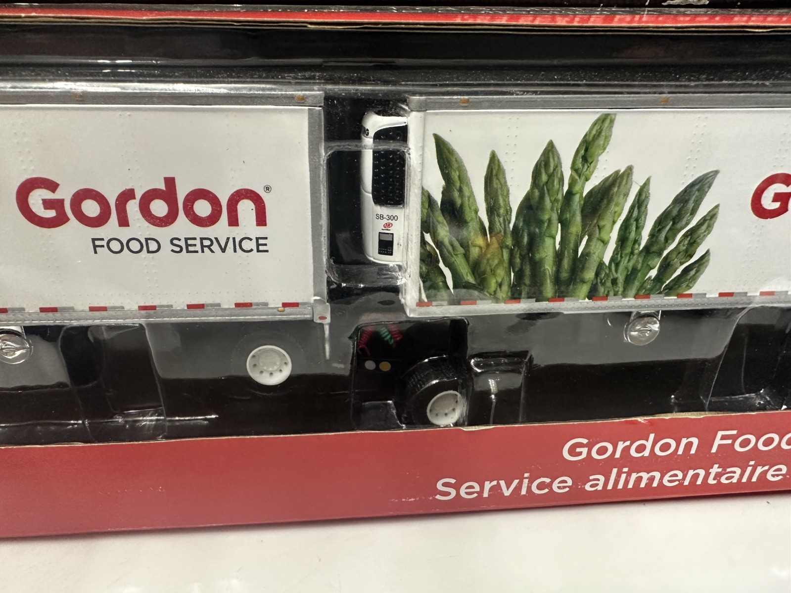 DCP/FirstGear 1/64 Gordon Food Service Volvo DayCab w/ThermoKing Pups #34168