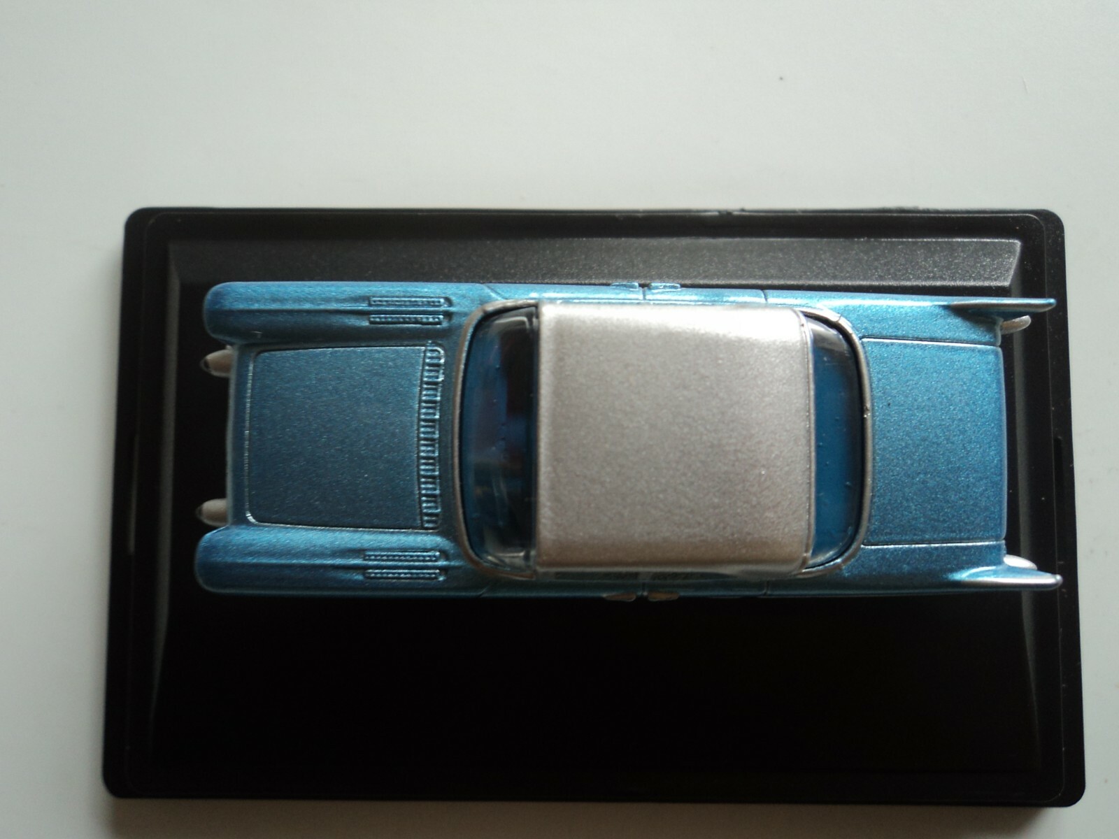 Oxford 1957 CADILLAC ELDORADO HARD TOP Blue 1/87 HO diecast car GM
