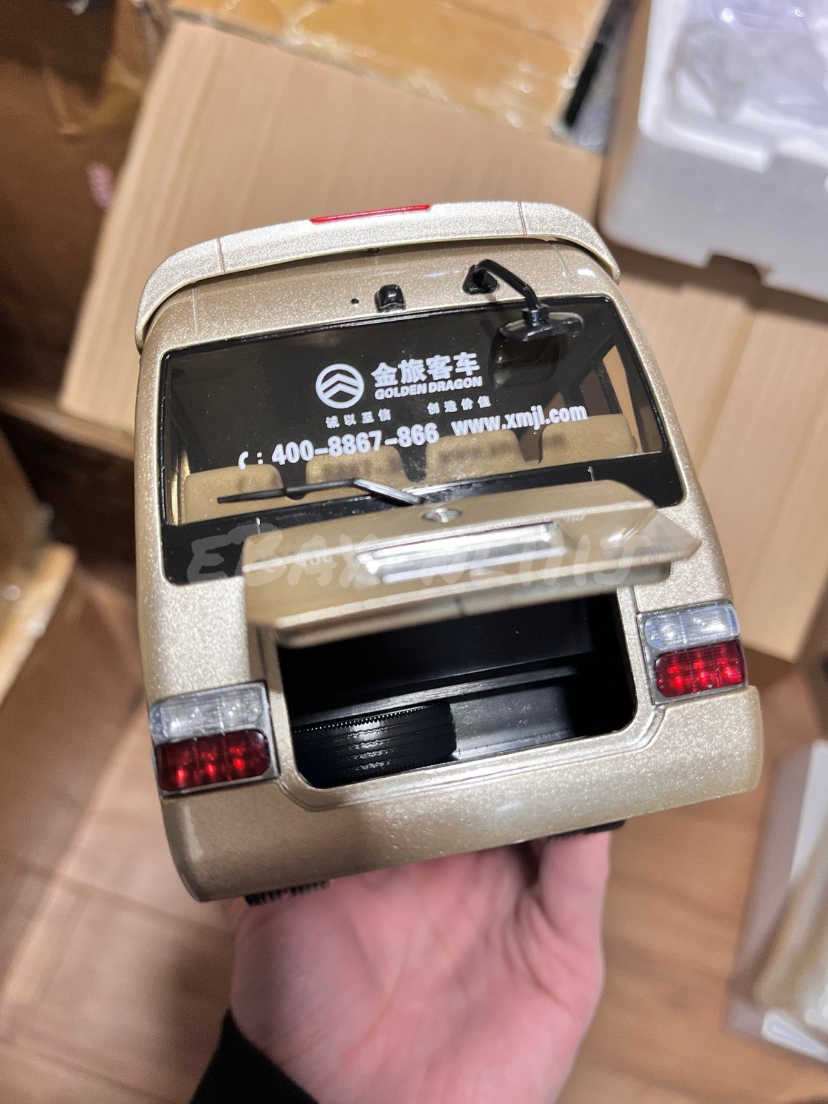 1:24 Scale Golden Dragon Coaster Minibus Diecast Model Car