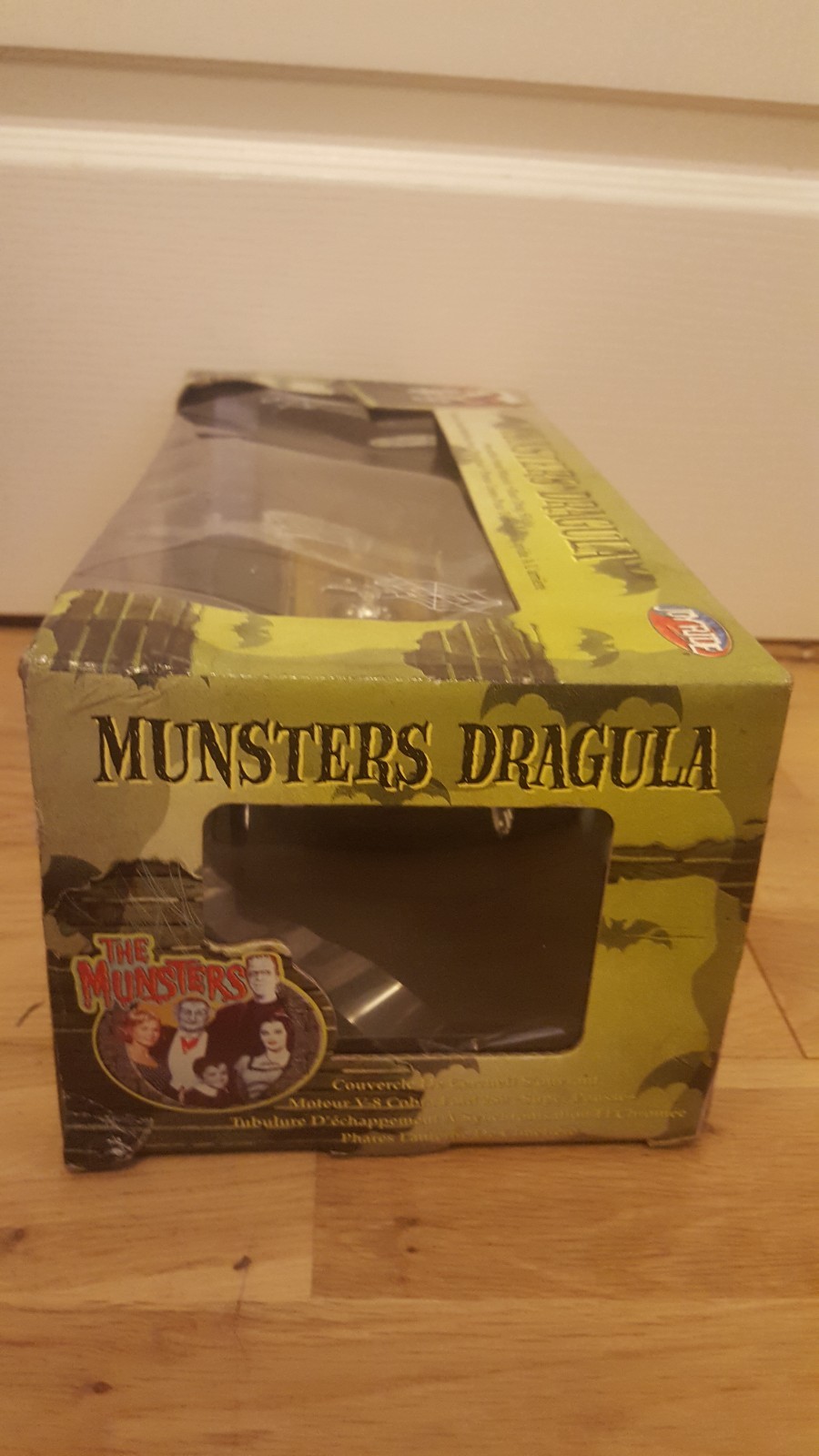 joyride munsters dragula 33266 1/18 diecast movie coffin dragster car boxed