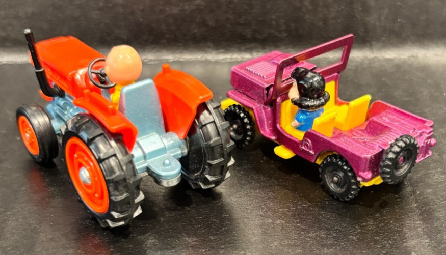 2 Aviva Diecast, 1 CHARLIE BROWN TRACTOR / 1 LUCY JEEP (Peanuts Gang)