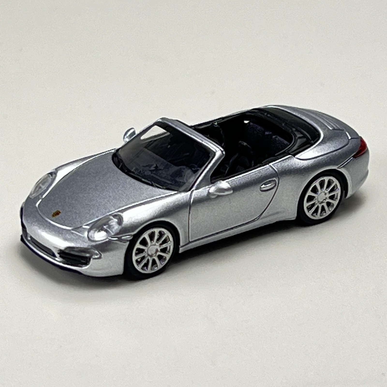 Minichamps 1/87 HO Porsche 911 (991) Carrera S Cabriolet Silver ’13 870068032