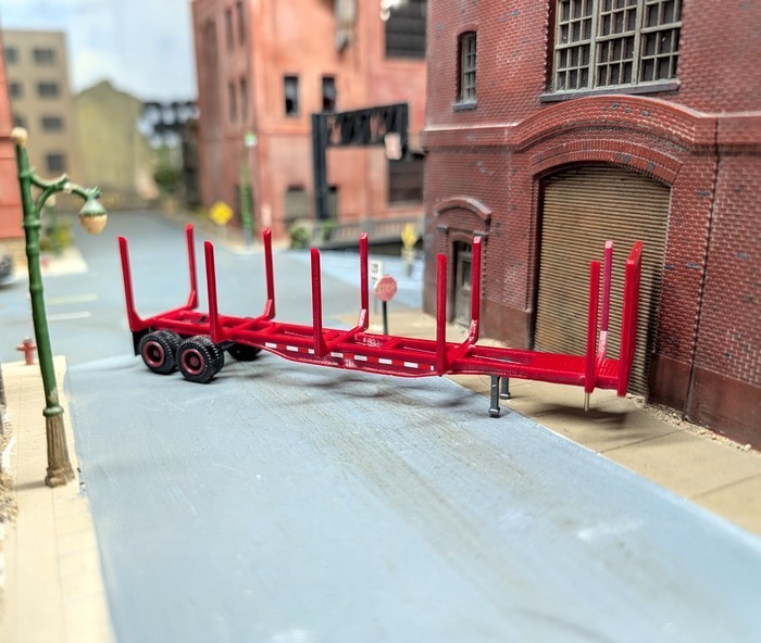 1/87 HO Scale Custom Built 42′ Log Trailer. 3D Printed Resin Model.