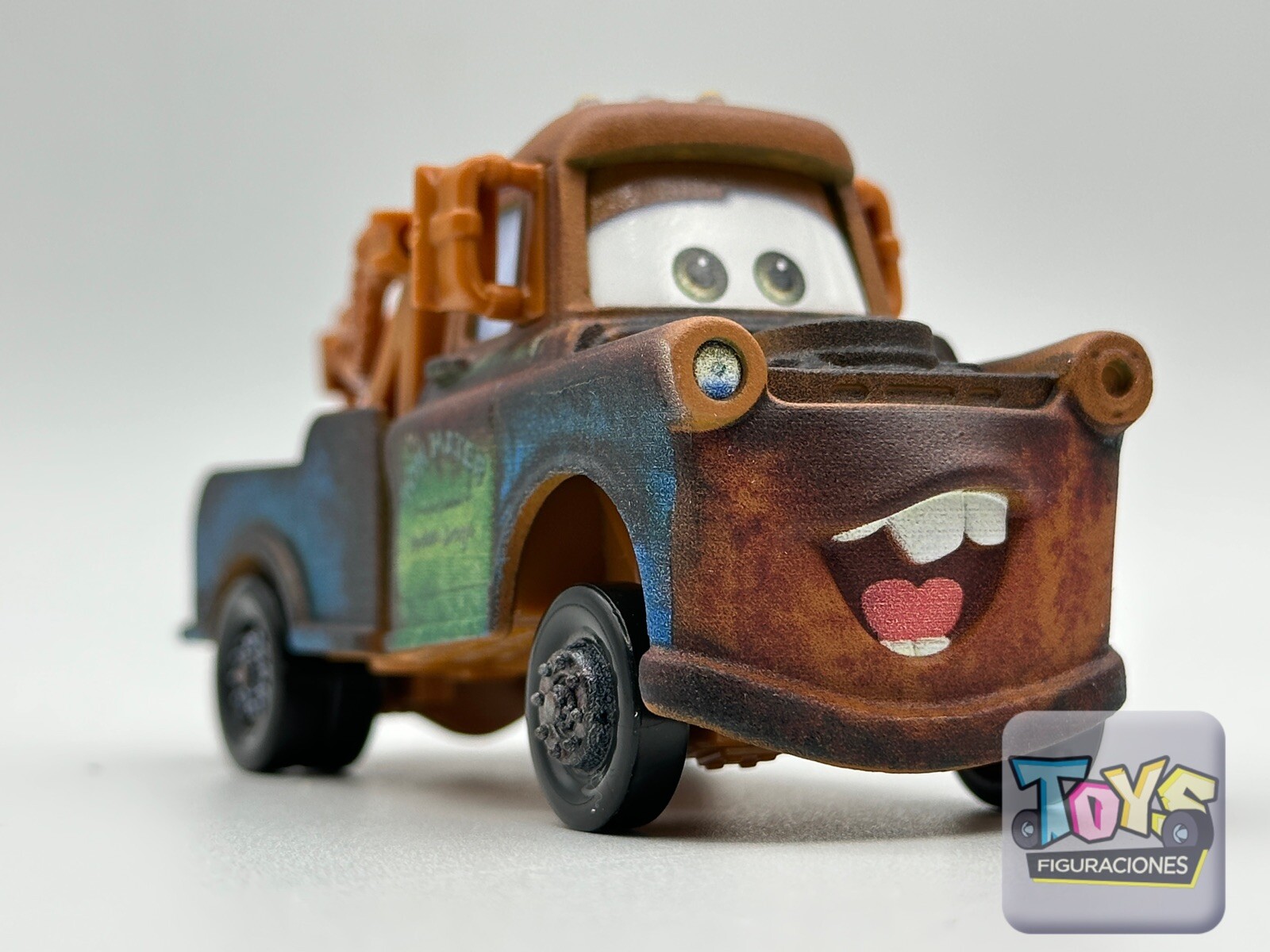 Disney Pixar Cars ROAD TRIP MATER New Smiling Face And Raised New For 2023