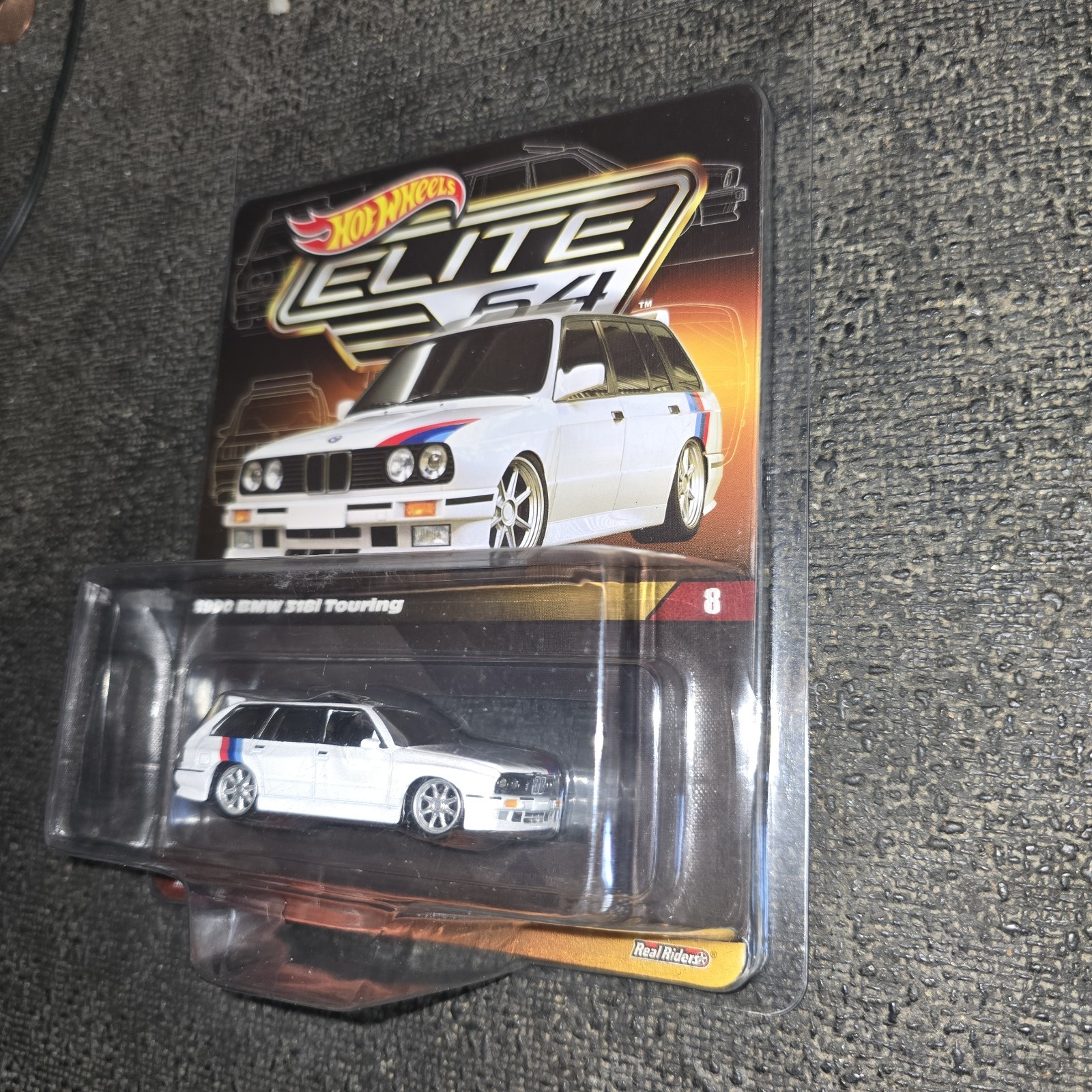 Hot Wheels Elite 64 #8 1990 BMW 318i Touring White 1:64 Diecast Real Rider HNJ60