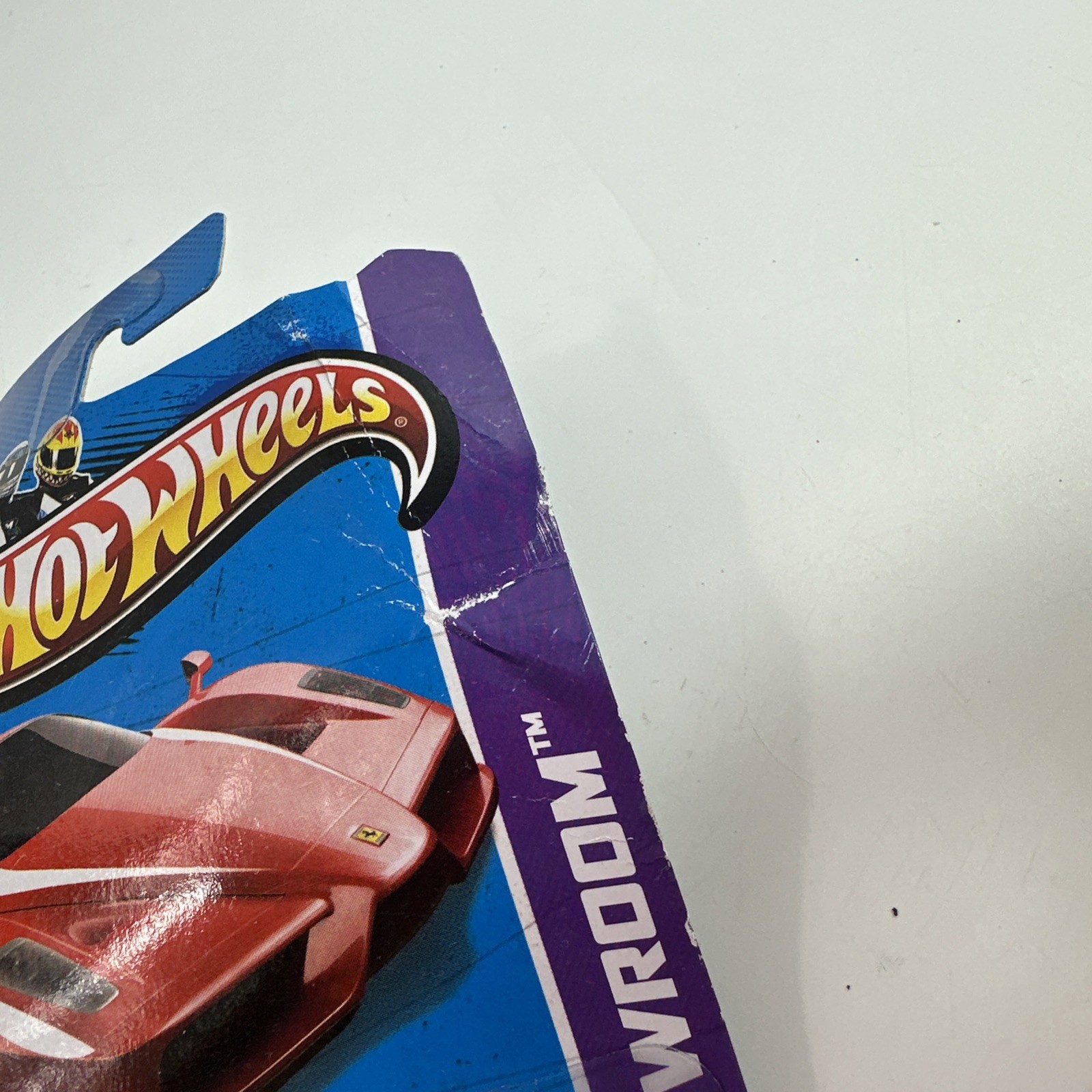 Hot Wheels Enzo Ferrari HW Showroom 2013 Red