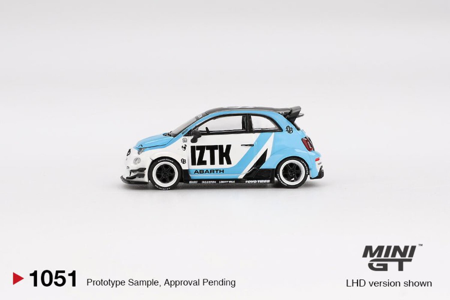 Mini GT 1:64 Abarth 595 LB-WORKS x Abas Works IZTK