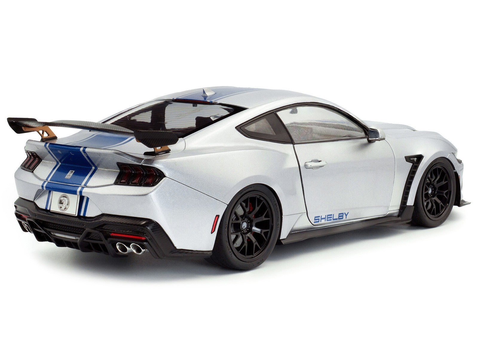2024 FORD SHELBY MUSTANG SUPER SNAKE GRAY 1/18 DIECAST SOLIDO S1813803