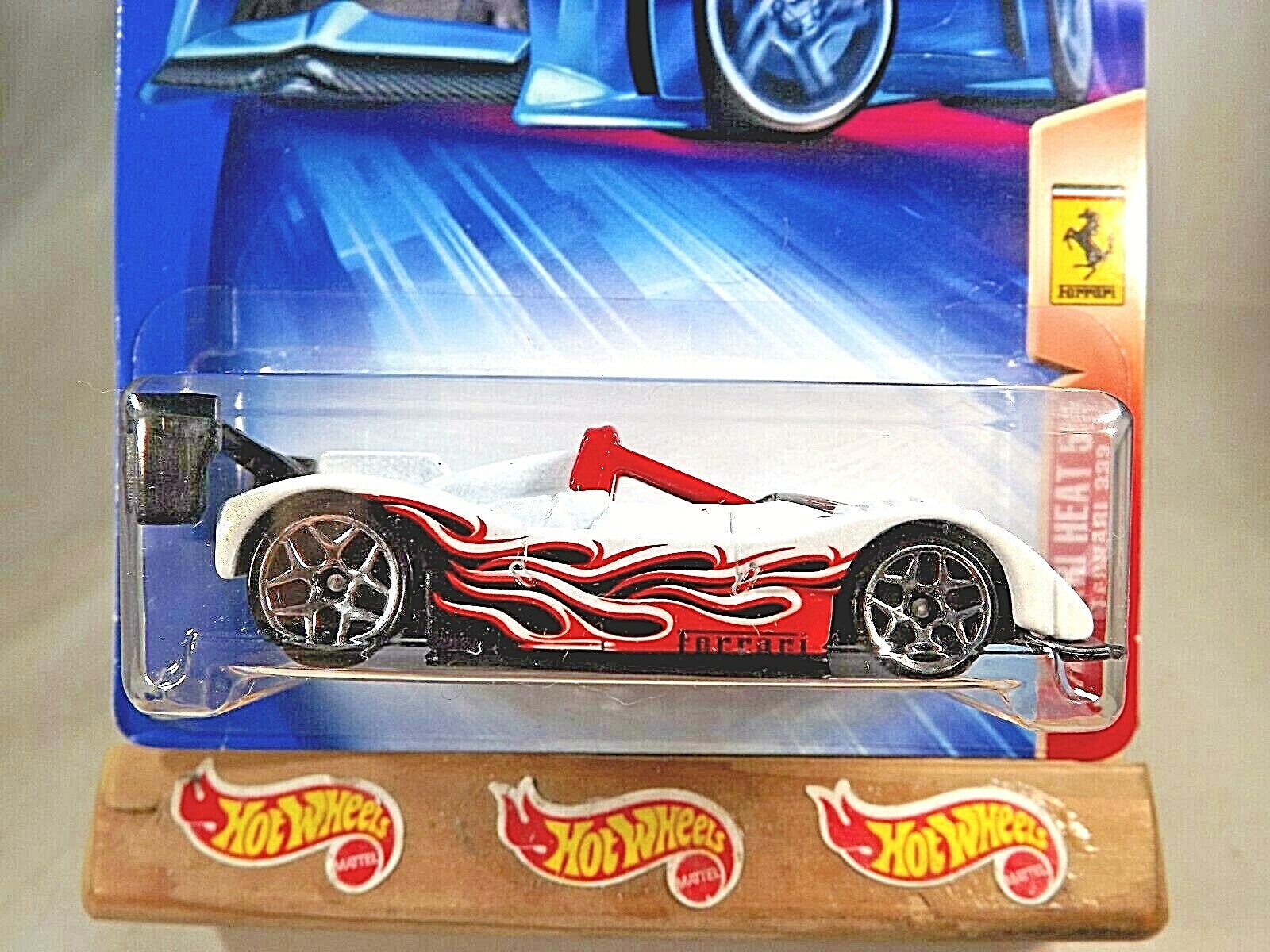 2004 Hot Wheels #132 Ferrari Heat 5/5 FERRARI 333 SP White w/Chrome 5Y Spokes