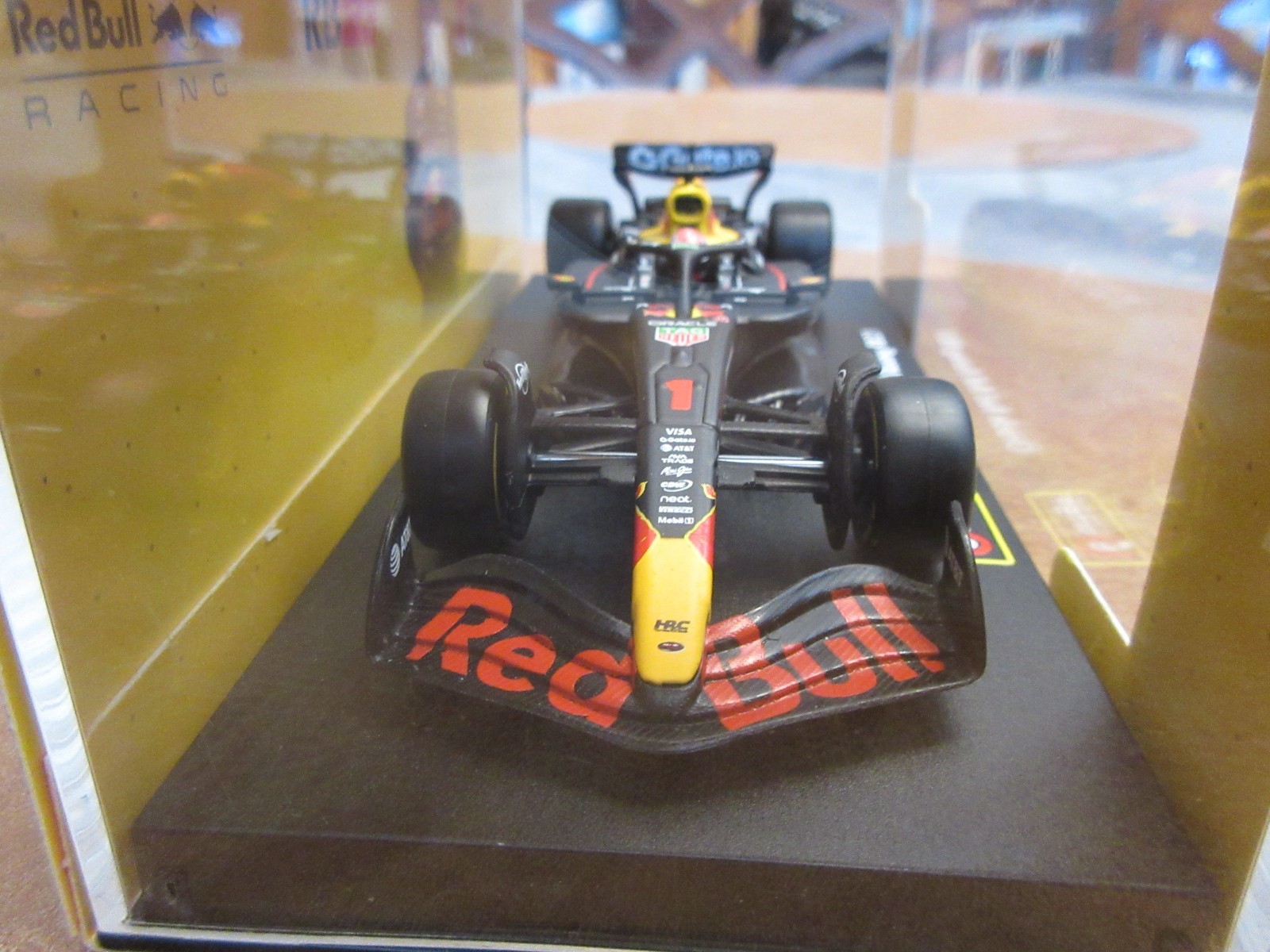 1:43 Bburago Premium F1 RB21 Max Verstappen 1 Red Bull Formula 1 Racing 2025