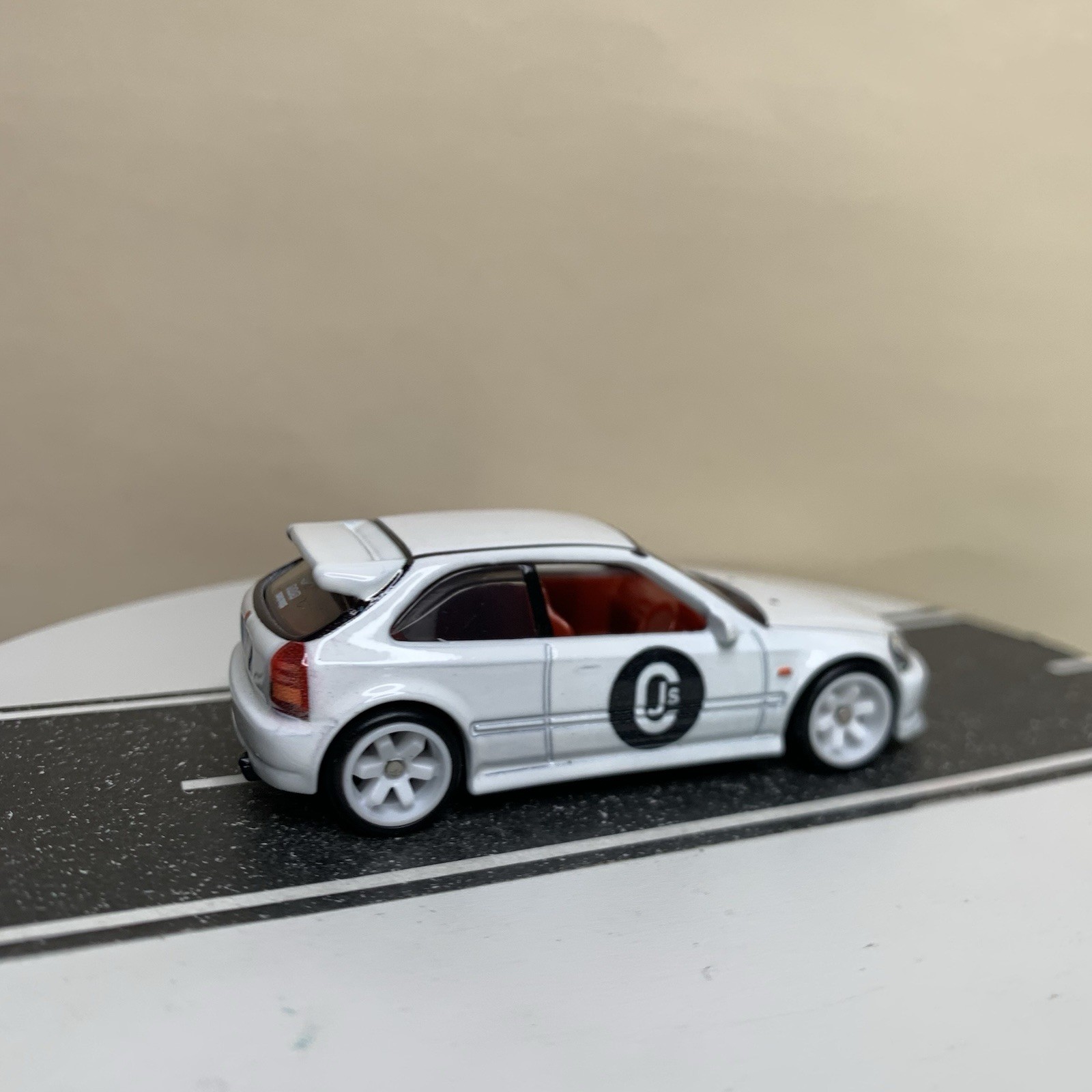 Hot Wheels Premium Boulevard #73 ’99 Honda Civic Type R EK9 Hatch White 1:64 NM