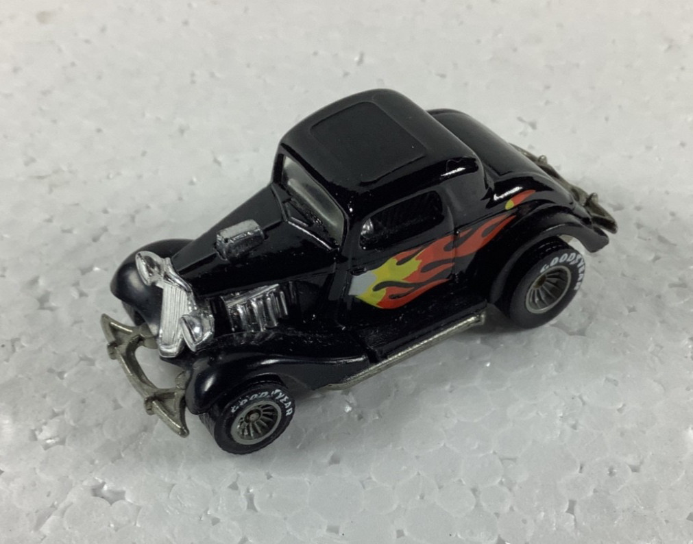Vintage Hot Wheels Real Riders 1982 3 Window ’34 Ford/Black/Flames/Grey Hubs/HTF
