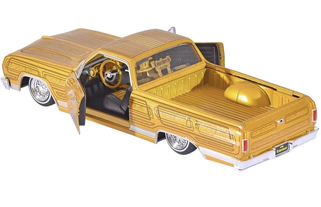 1965 Chevy El Camino Lowrider – Gold