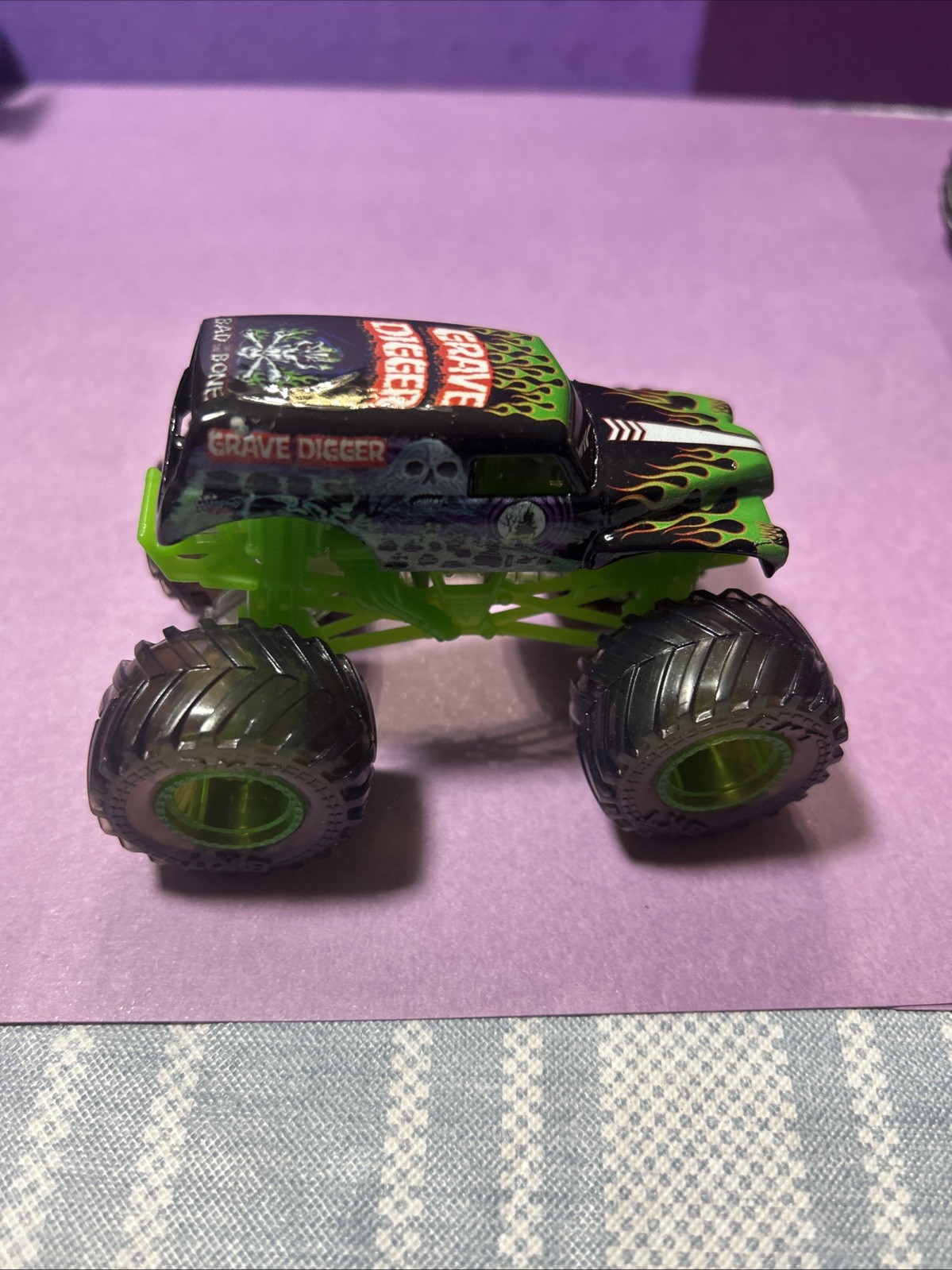 Lot Of 10 Toys Car! 4Hot wheels Truck/1 Kinsfin/1 Speed Zone /4 Spin Master Pics