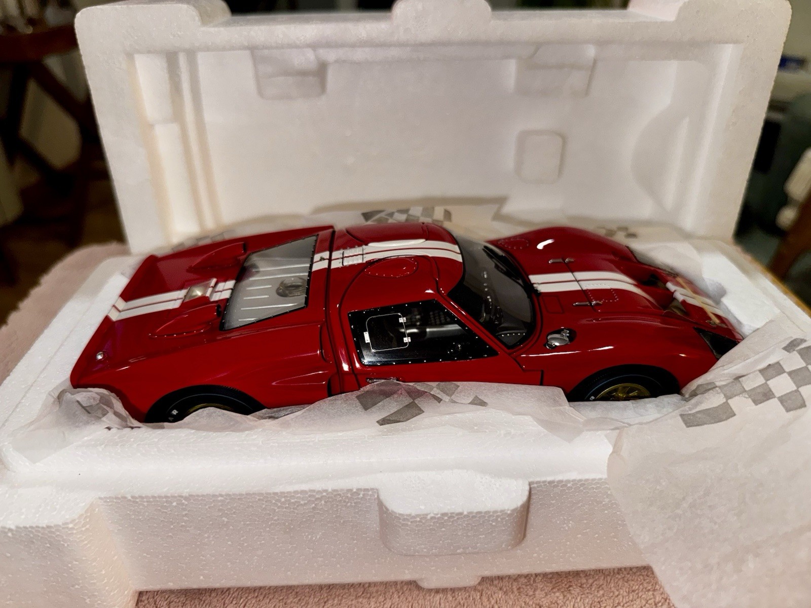 Danbury Mint Exoto 66 Ford GT40 MK II 2 Door Coupe Red/white Case&COA&BOX Nice!