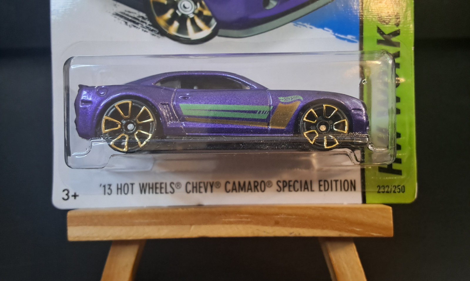 Hot Wheels Workshop 2015 232/250 – ’13 Hot Wheels Chevy Camaro Special