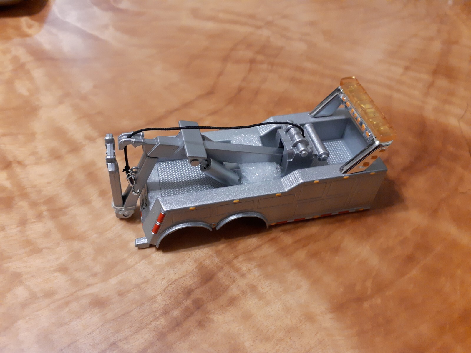 1/64 Silver Wrecker Tow Truck Body For Custom Build SpecCast