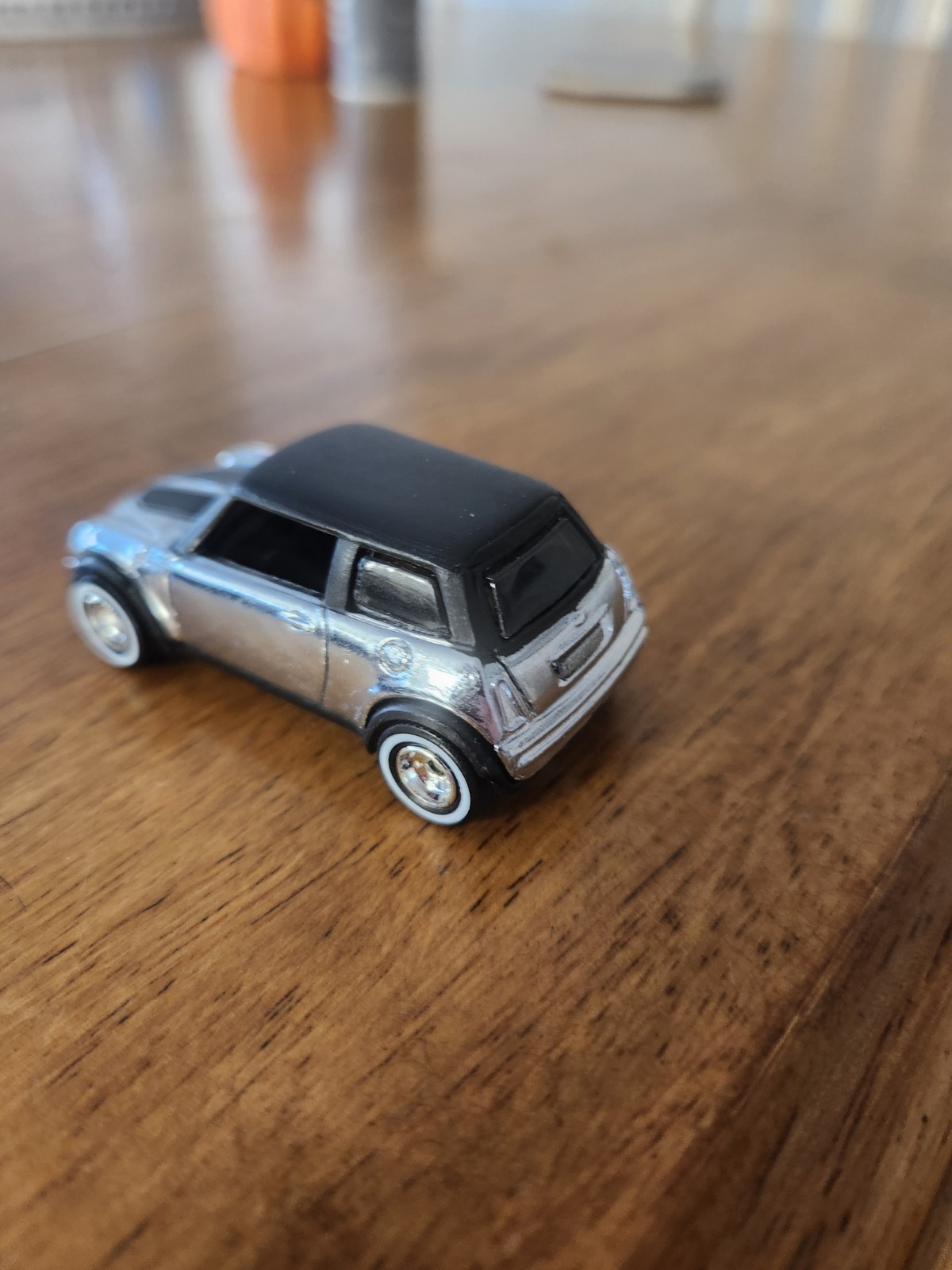 Hot Wheels Classics series 5 Mini Cooper chrome Real Riders 2009