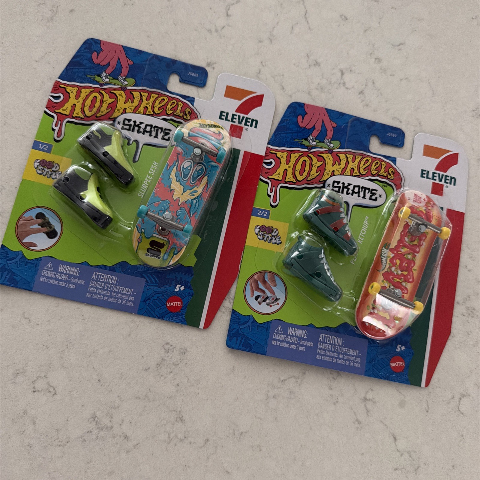 Hot Wheels Skate Fingerboard Food Style 711 Gas Station EXCLUSIVE Lot Of 2 Set