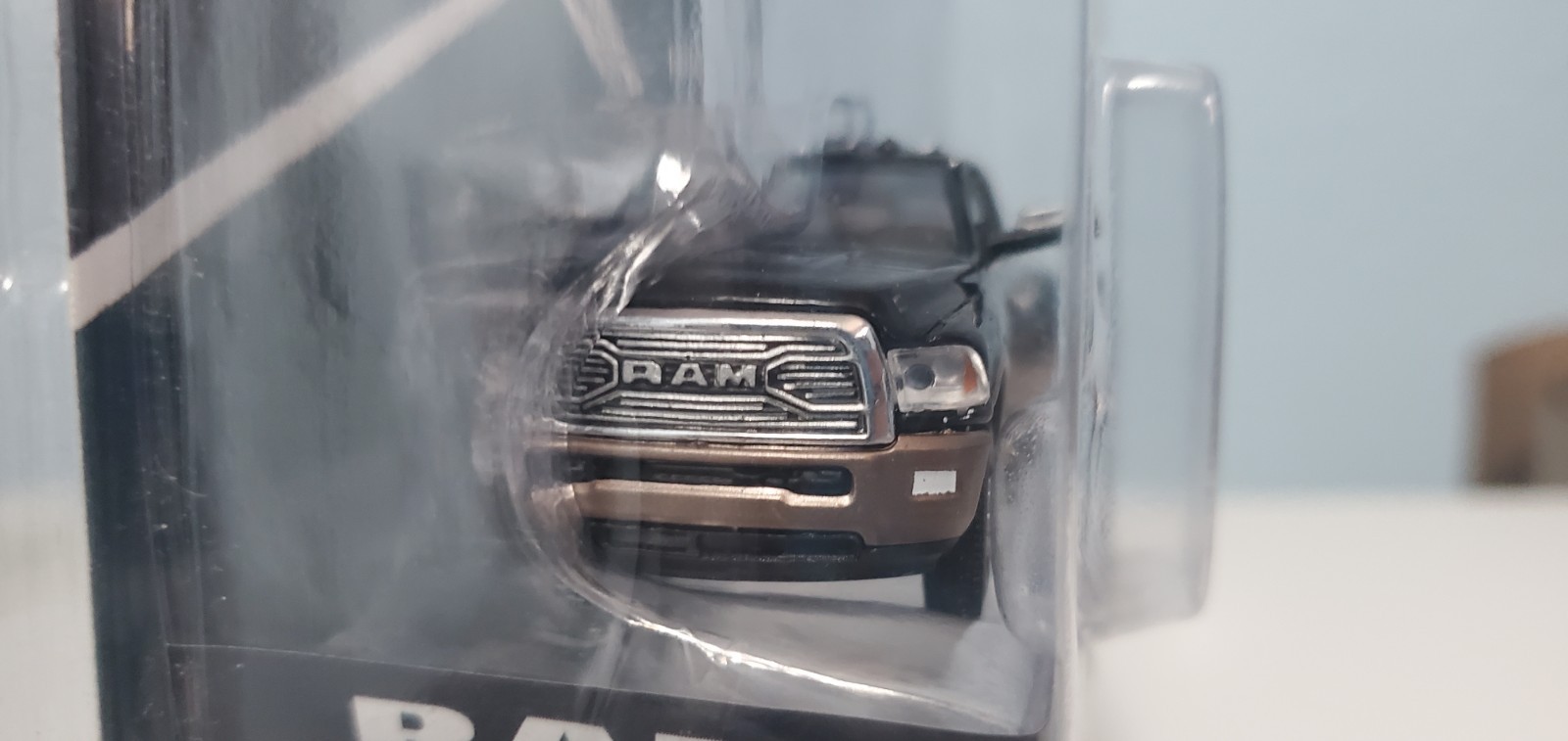 GreenLight 1:64 2018 Ram 3500 Laramie Longhorn Die-cast Black