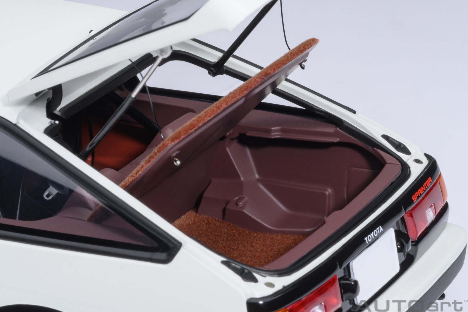 TOYOTA SPRINTER TRUENO (AE86) RHD PROJECT D FINAL 30 YEARS 1/18 BY AUTOART 78787