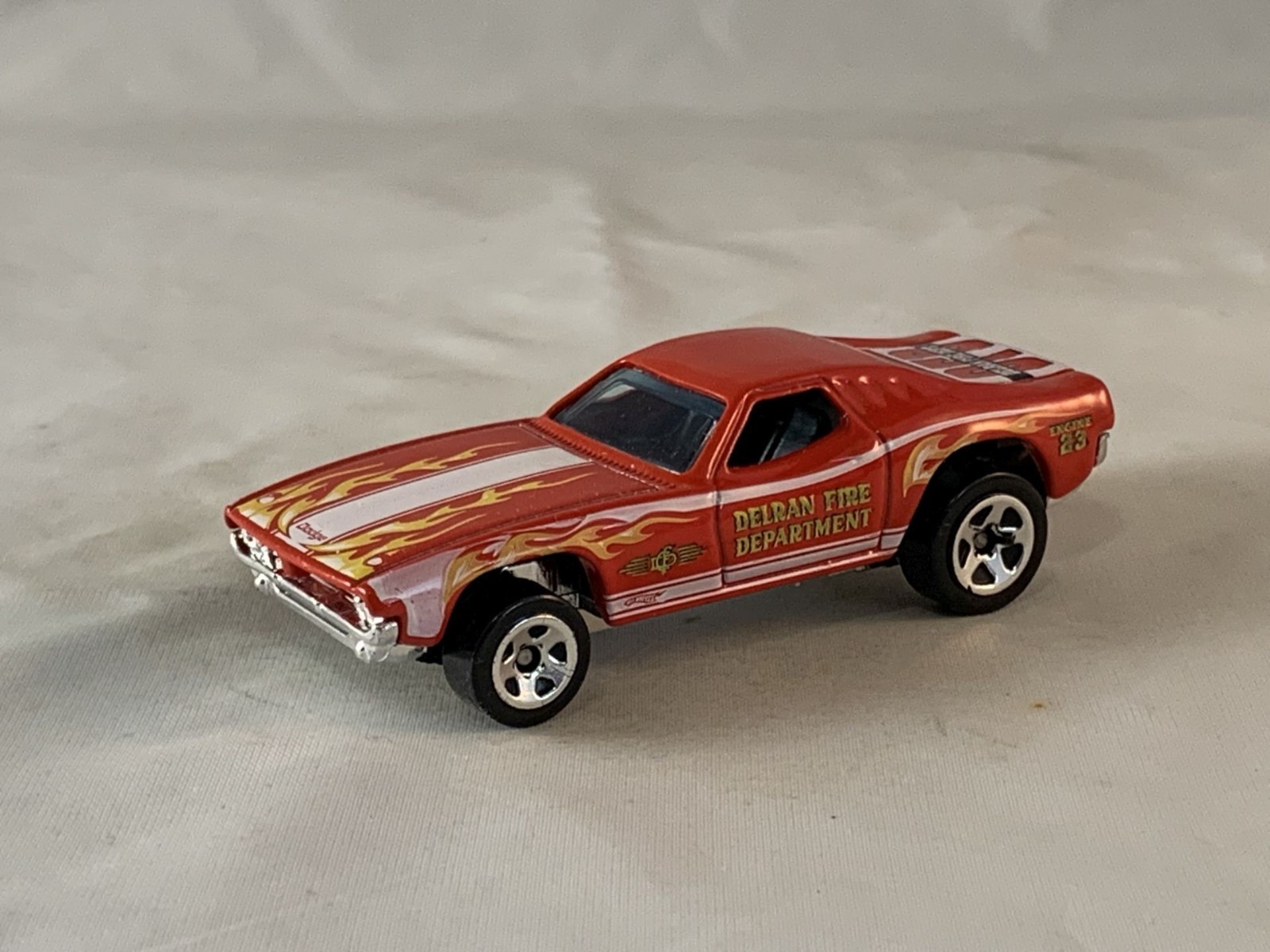 Hot Wheels Dixie Challenger 2011 Main Street Red 5SPs