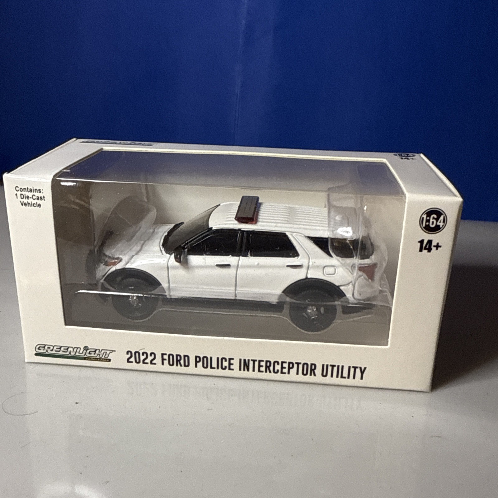 Greenlight 1:64 Ford Explorer Police Interceptor White Blank With Light Bar/push