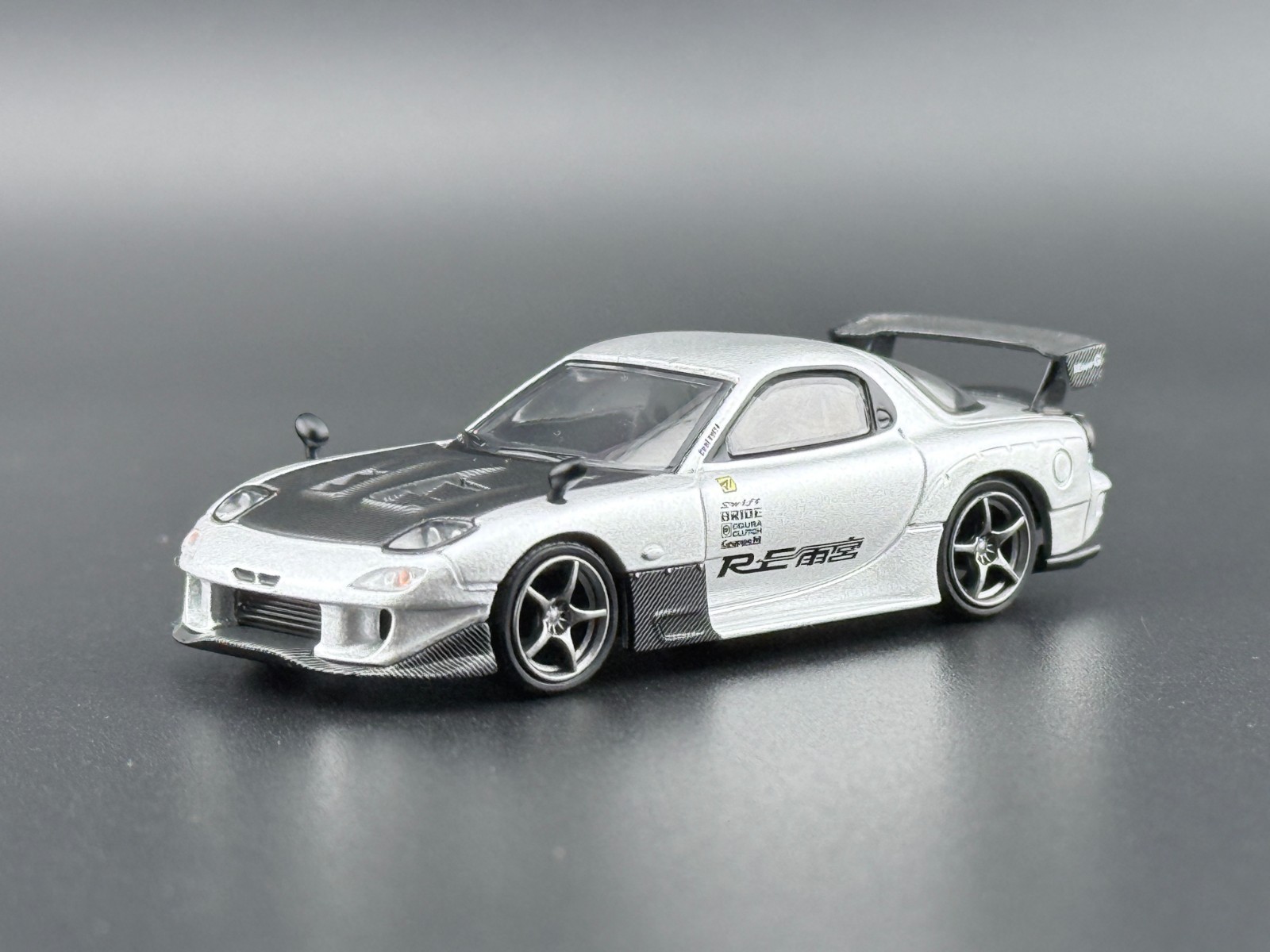 Mini GT Mazda RX-7 RE-Amemiya – Silver Metallic #1106 1/64
