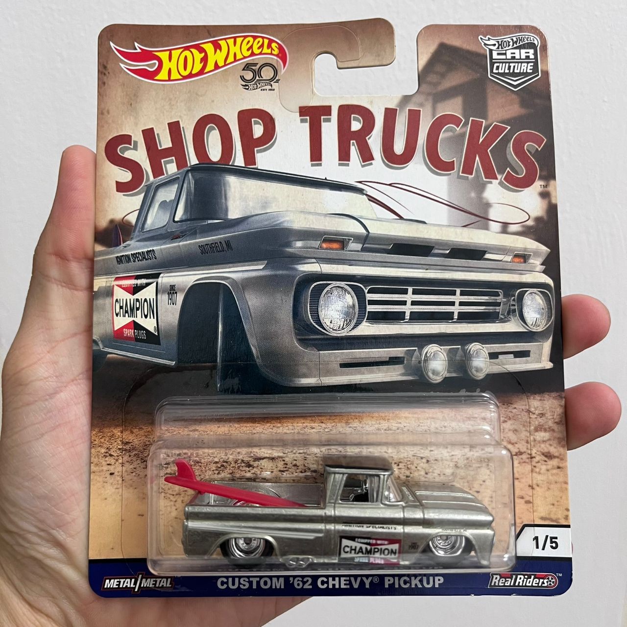 Hot Wheels 2018 Shop Trucks Set of 5 – ’62 Custom Chevy & ’83 Silverado Borja