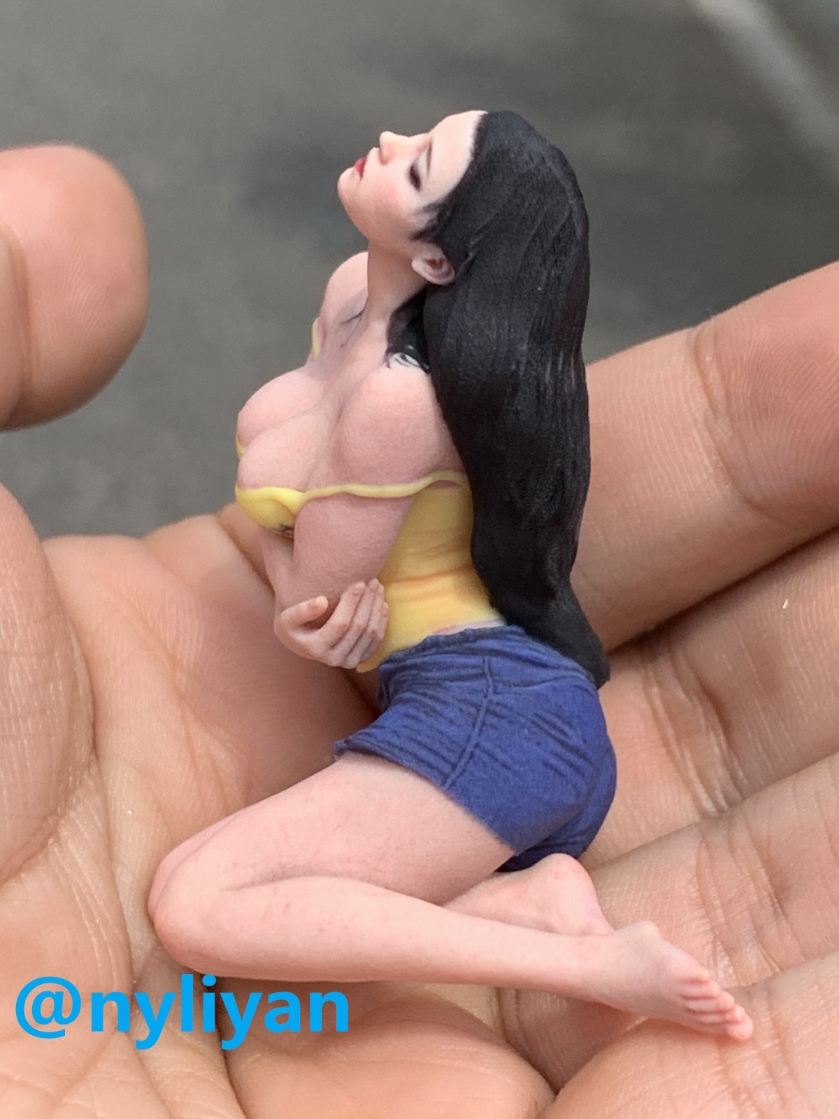 1/12 1/16 1/18 Miniature Sexy Thinking Beauty Girl Scene Props Figure For Cars
