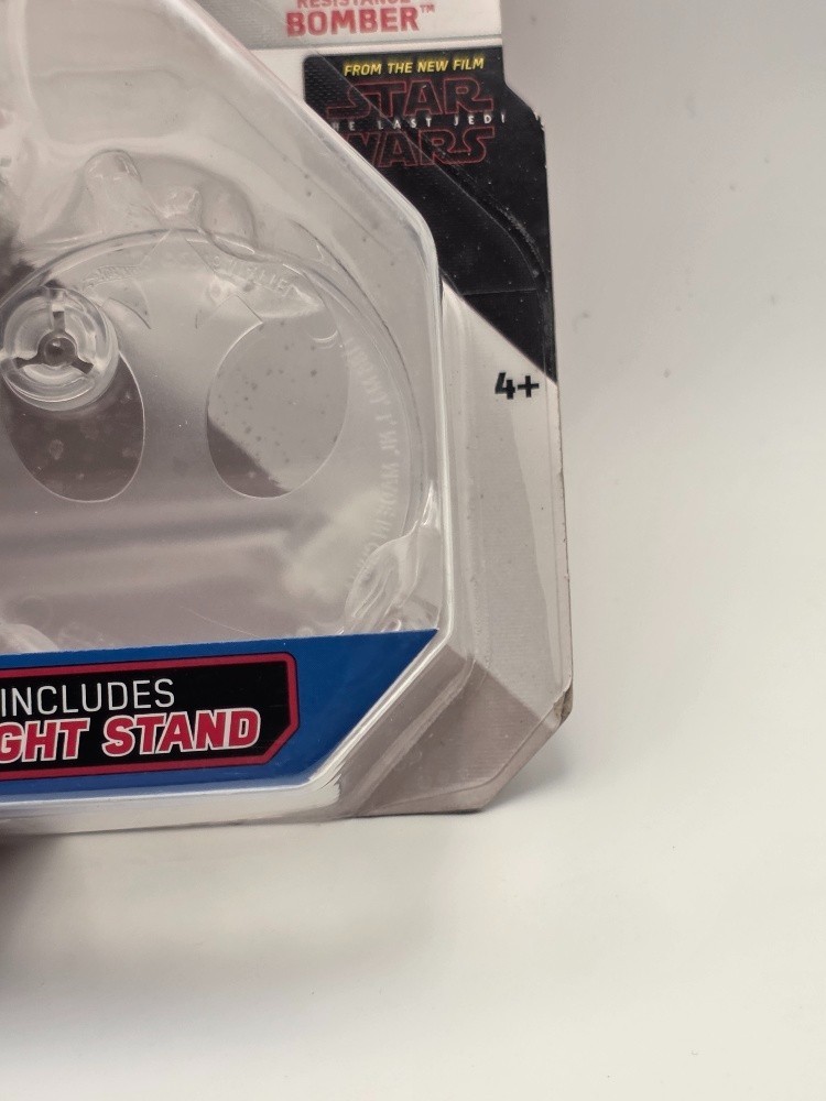 2017 Hot Wheels Star Wars Starships Resistance Bomber (LOT 197)