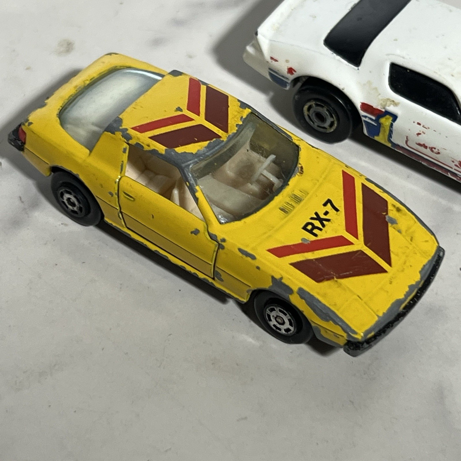 VTG Die Cast Sports Car Lot Hot Wheels Camaro Z28 Getty Oil Yatming Mazda RX-7