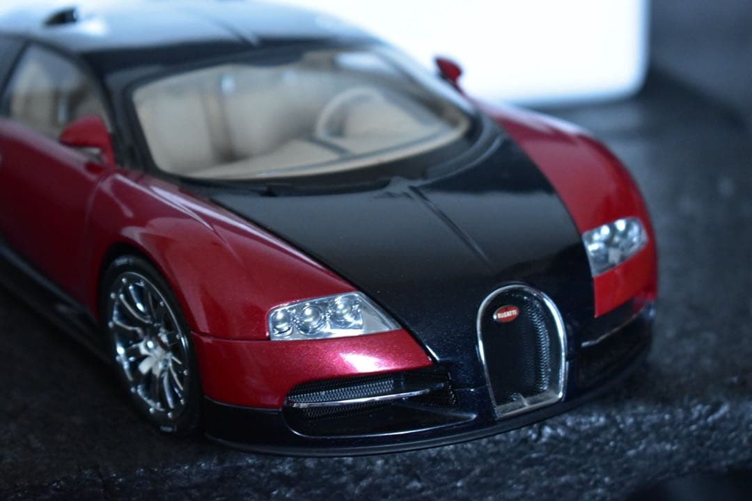 AUTOart 1/18 Bugatti Veyron EB 16.4 Full Detail Movable Rear Wing Diecast Mint
