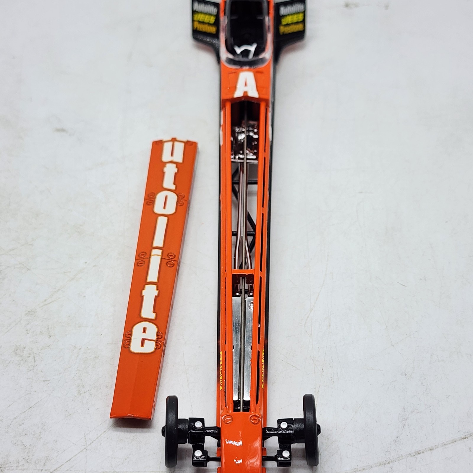 22D Auto World 1:24 NHRA Top Fuel Dragster FRAM Spencer Massey 2012 Diecast