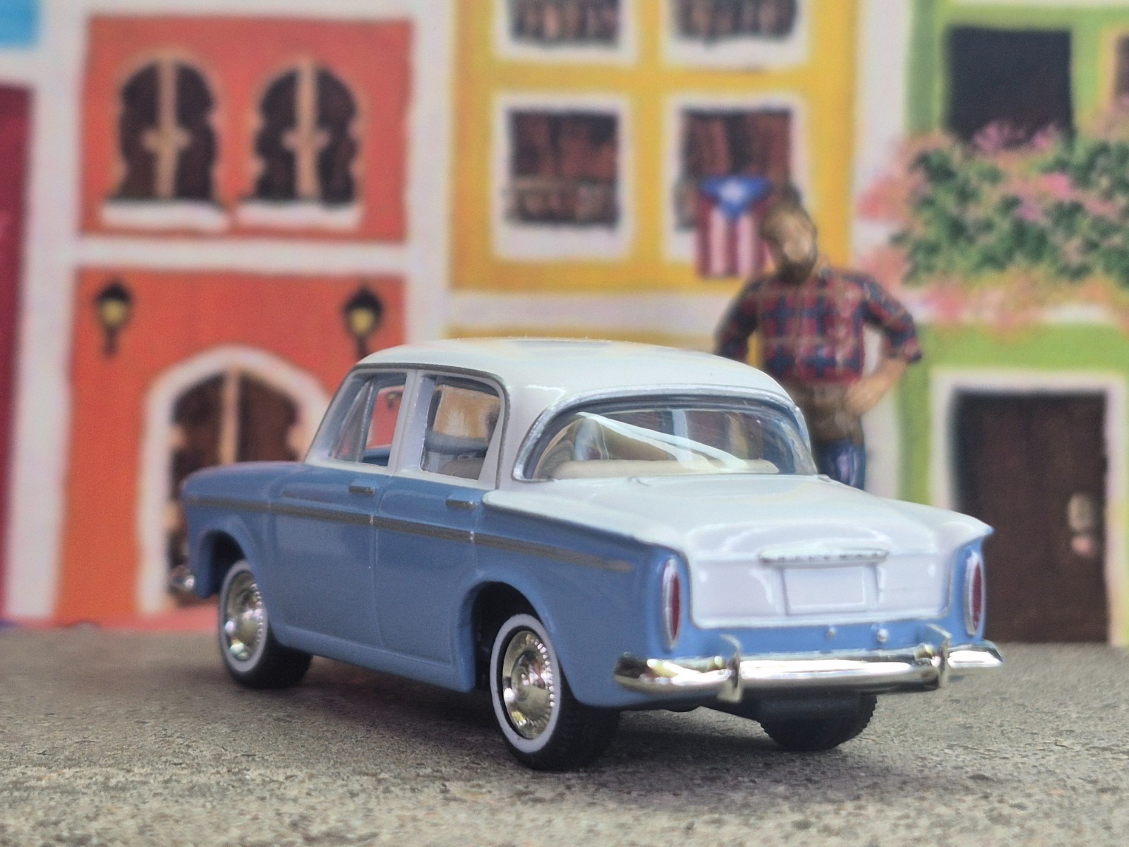 TOMICA LV-25b ISUZU HILLMAN MINX LOOSE 1:64 SCALE LIMITED VINTAGE SERIES