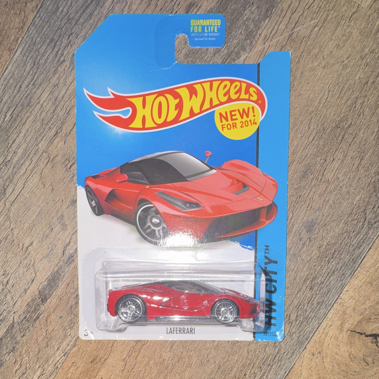 Hot Wheels HW City Ferrari LaFerrari Red Diecast 1:64 Speed Team Unopened