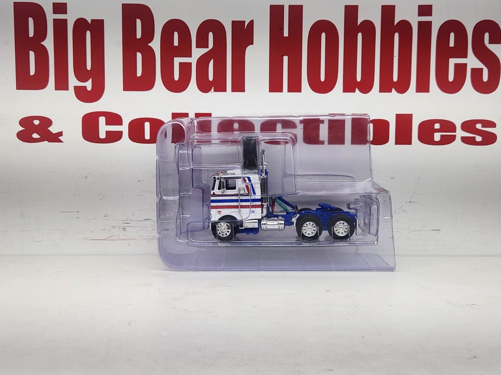 DCP NEW 1/64 Bicentennial Red, White,Blue 352 Peterbilt 86″ Bunk Cabover Tractor