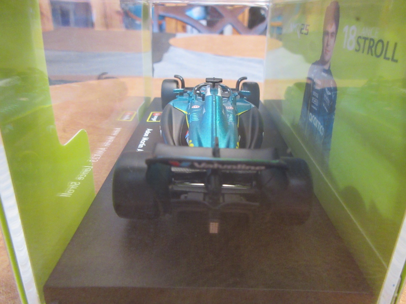 1:43 Bburago Premium F1 AMR25 Lance Stroll 18 Aston Martin Formula 1 Racing 2025