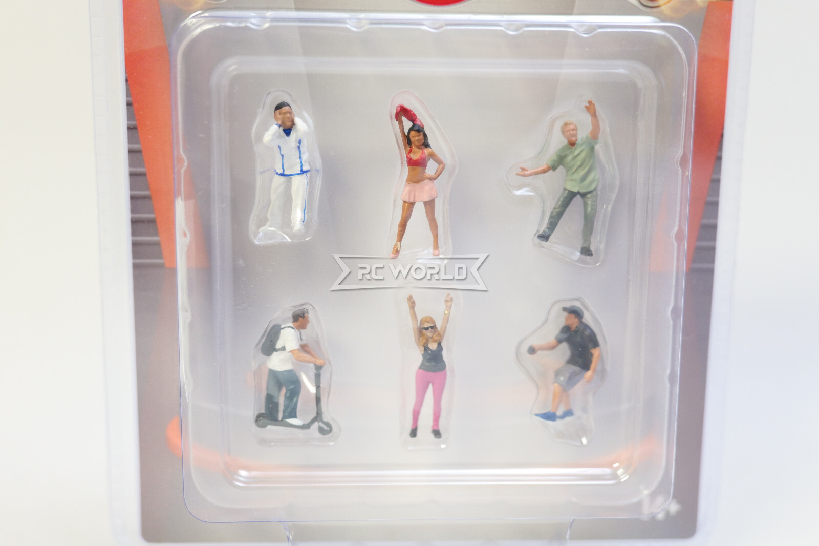 American Diorama 1/64 CAR MEET 4 Die Cast Figures
